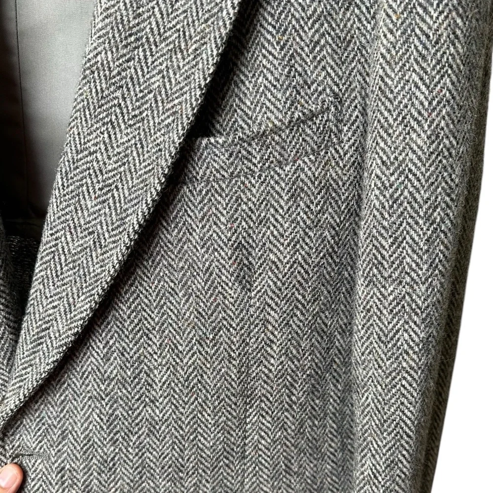 Vintage Adams Row Harris Tweed Size Large Herringbone Gray Wool Blazer